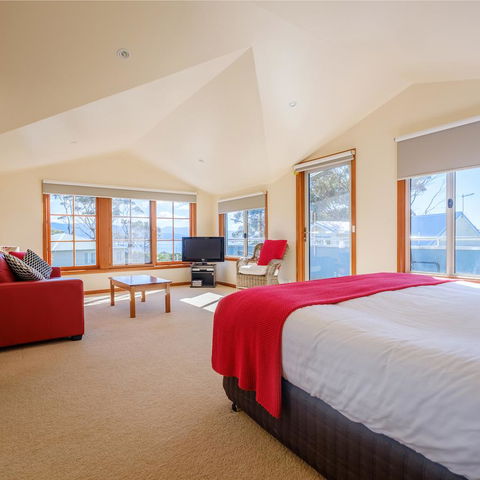 Cod Rock Point - Perth Resorts 11