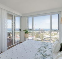 NEW Beautiful 1 Bedroom Beach Views Broadbeach - Accommodation Perth