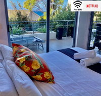 NEW Sunshine Beach Family Escape 3 bedroom with Free Wifi and Parking - Accommodation Perth