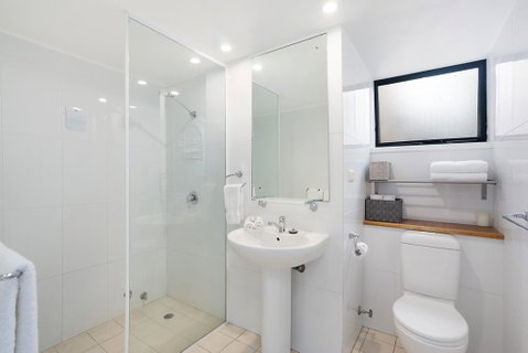 Newcastle Short Stay Apartments - Flagstaff Apartment - Accommodation Perth 3