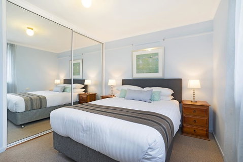 Newcastle Short Stay Apartments - Flagstaff Apartment - Accommodation Perth 1