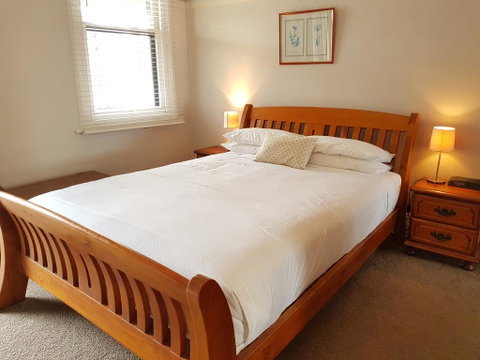 Newcastle Short Stay Apartments - Vista Apartment - Accommodation Perth 1