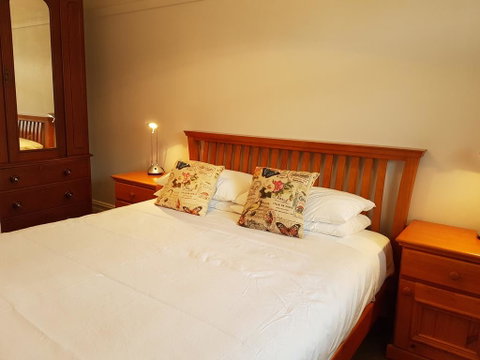 Newcastle Short Stay Apartments - Vista Apartment - Accommodation Perth 2