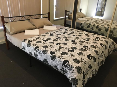 Newly Furnished Cosy Home - Accommodation Perth 3