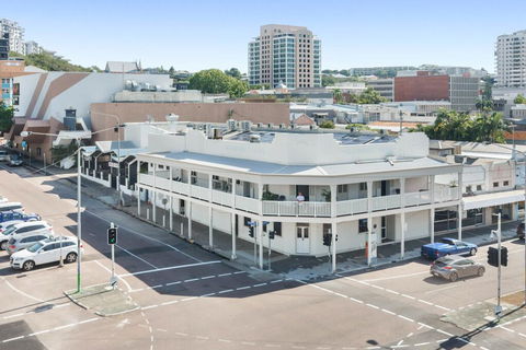 Newmarket Hotel - Accommodation Perth 0