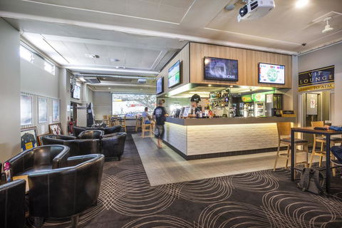 Nightcap At The Charles Hotel - Perth Resorts 3