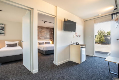Nightcap At Westside Hotel - Accommodation Perth 3
