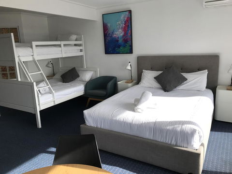 North Pier Hotel - Perth Resorts 3