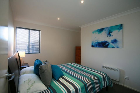 Northstar 9/17 Kirwan Close - Accommodation Perth 2