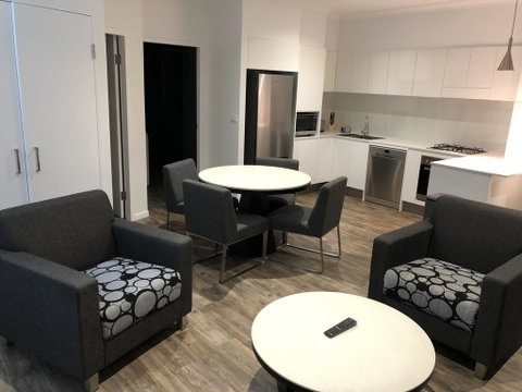 Nouveau On Young - Accommodation Perth 2