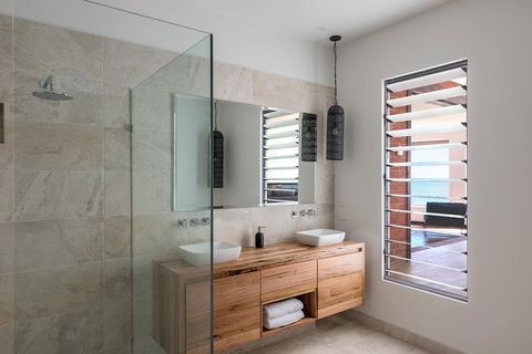 Novo Luxury Apartment - Accommodation Perth 3