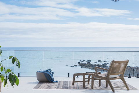 Novo Luxury Apartment - Accommodation Perth 0