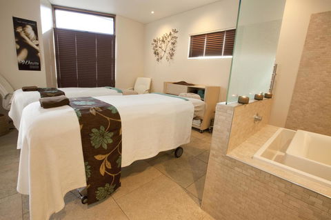 Novotel Lake Crackenback Resort - Accommodation Perth 3