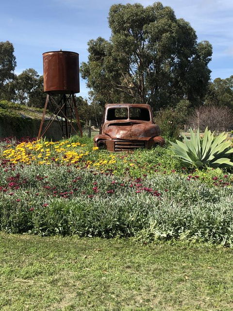 Nutcrackers Lodge - Accommodation Perth 0