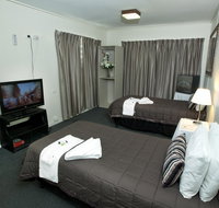 O'Sheas Windsor Hotel - Perth Resorts