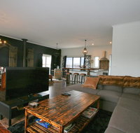 Oak  Barrel / 7 Twynam Street - Accommodation Perth