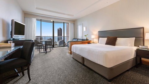 Oaks Gold Coast Hotel - Accommodation Perth 1