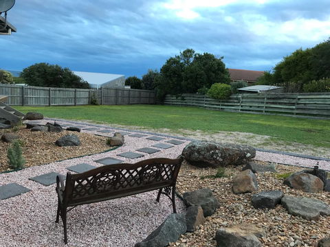 OCEAN BREEZE - Accommodation Perth 0