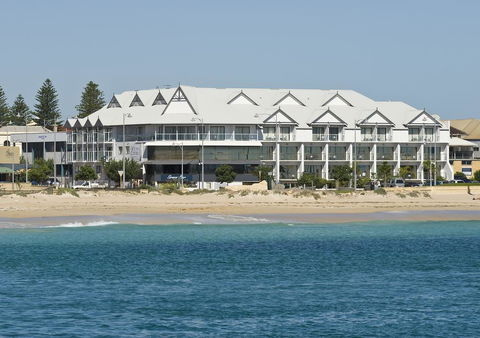 Ocean Centre Hotel - Accommodation Perth 0
