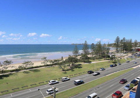 Ocean Court Yard - Perth Resorts 3