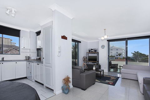 Ocean Palms, Unit 2 - The Entrance, NSW - Perth Resorts 2