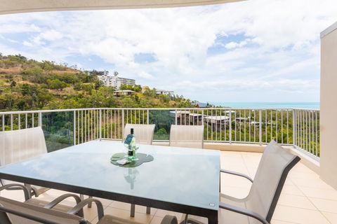 Ocean Views Luxury 17 - Accommodation Perth 2