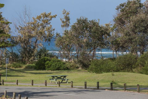 Oceanfront Beach House On Marine Parade - Accommodation Perth 2