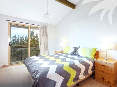 Oceanside 18 - Accommodation Perth 1
