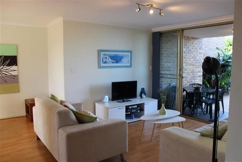 OCEANSIDE 5 - Accommodation Perth 3