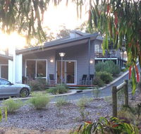 On the Edge of the Forest - Accommodation Perth