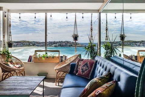 On Top Of The World Views - Perth Resorts 2