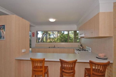 Orchid Beach Apartments - Accommodation Perth 2