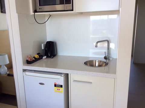 PA Apartments - Accommodation Perth 3
