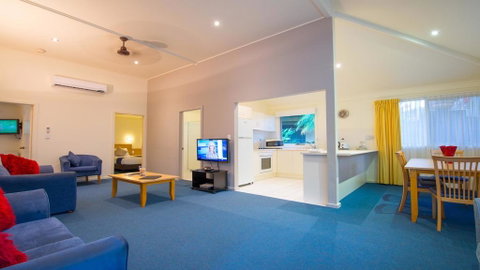 Pacific Palms Resort - Accommodation Perth 2