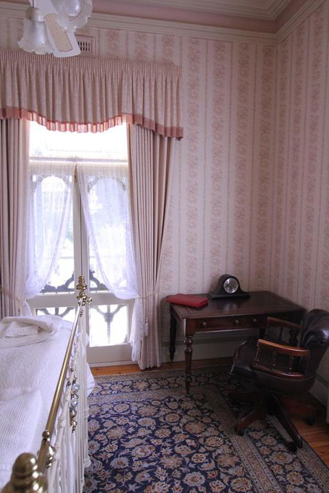 Palm House - Accommodation Perth 0