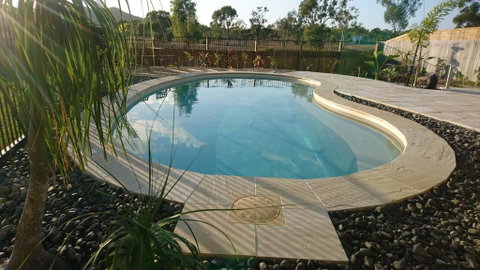 Palm Lakeside Holiday Home - Bowen, Whitsundays, Queensland - Accommodation Perth 3