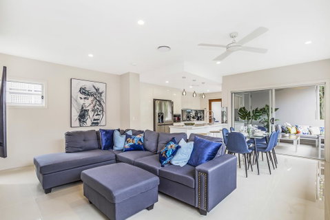 Park Avenue Luxe Townhouse Brand New Sleeps 9 - Perth Resorts 0