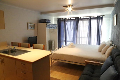 Parkwood 03 - Accommodation Perth 3