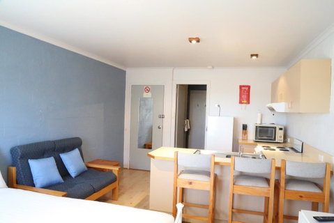 Parkwood 03 - Accommodation Perth 1