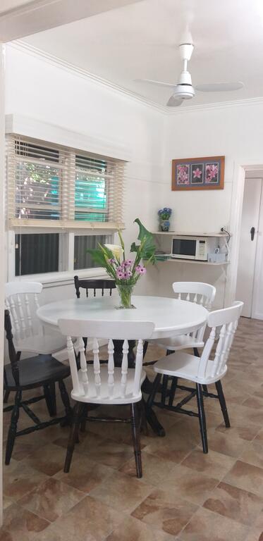 Peaceful Happy Home - Perth Resorts 1