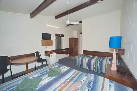 Peppercorn Motor Inn - Perth Resorts 0