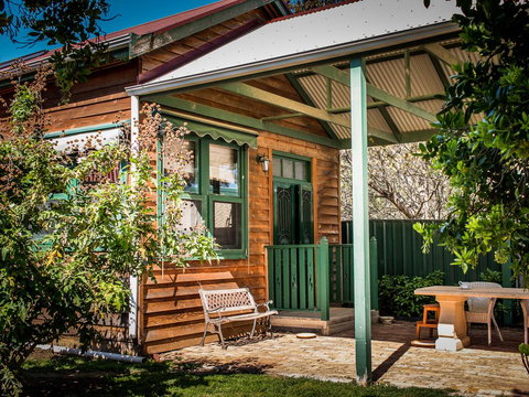 Peppercorns B&B - Accommodation Perth 2