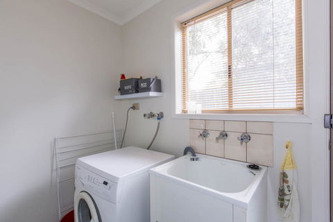PERFECT ON PYMBLE AVE - Accommodation Perth 2