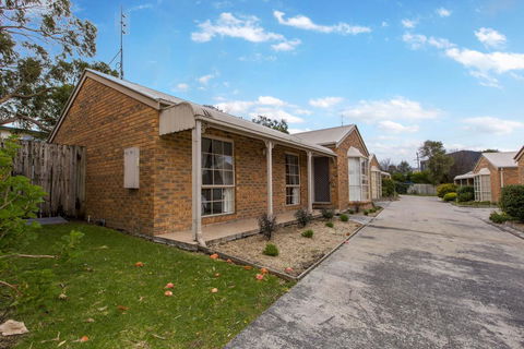 PERFECT ON PYMBLE AVE - Accommodation Perth 0