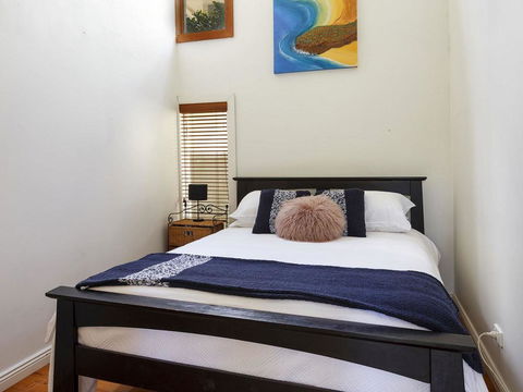 Pet Friendly - Bennetts Beach Cottage - Perth Resorts 2