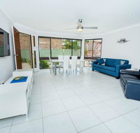 Pet Friendly Tomaree Rd 142 - Shoal Bay - Accommodation Perth