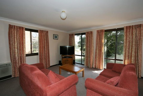 Petersdorf 4/129 Gippsland Street - Accommodation Perth 0