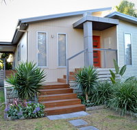 Pier One  Eastern Beach - Perth Resorts