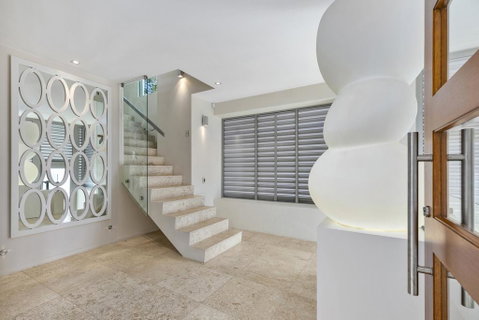 Platinum Status, Sunshine Beach - Accommodation Perth 3