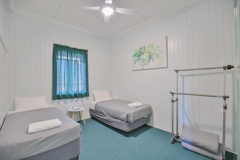 Pleasant Place To Stay Near The Park + FREE WiFi - Accommodation Perth 3